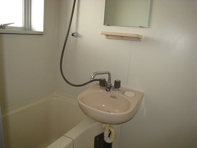 静岡市清水区折戸の１Ｋの浴室
